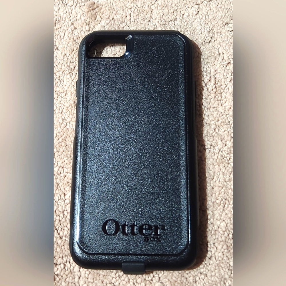 Otter Box Commuter On The Go iPhone SE gen3 case
